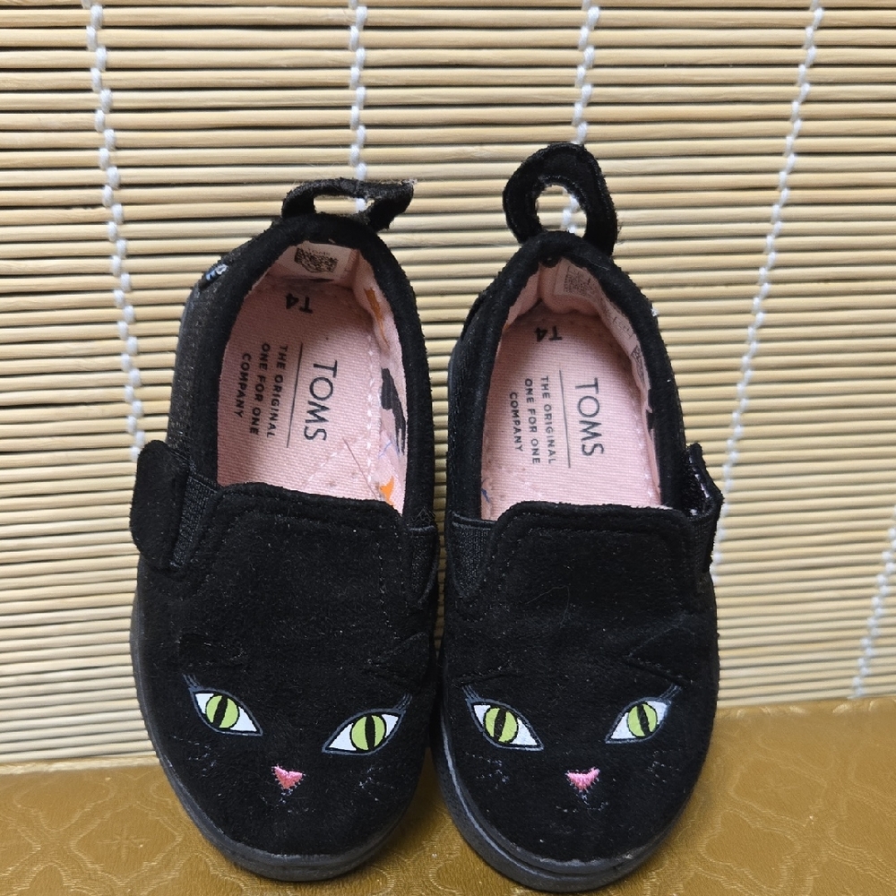 TOMS Kids Black Slip-On Cat Slippers